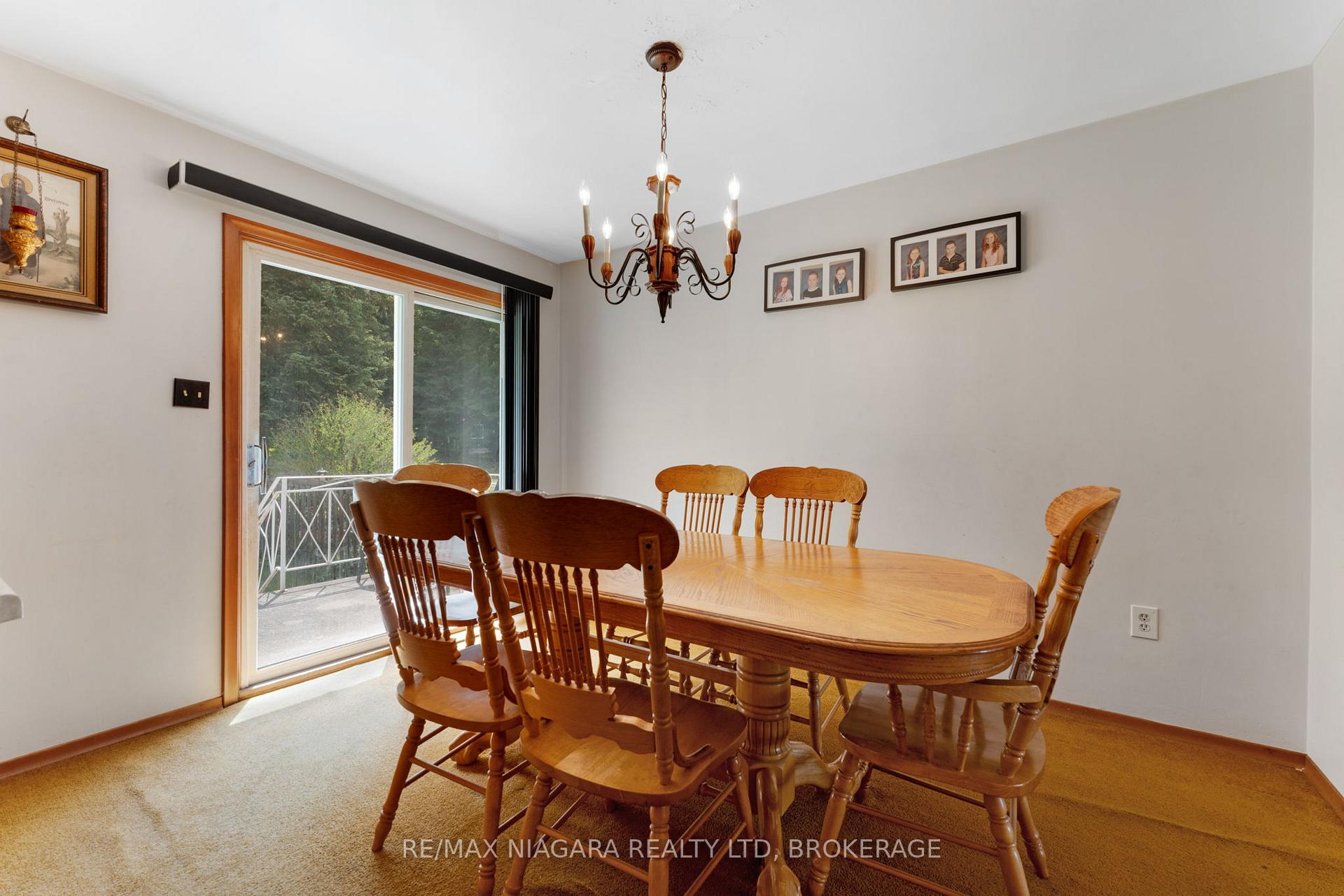 Photo 12 of 116 Pine Drive, Hamilton, Stoney Creek — HOMEH