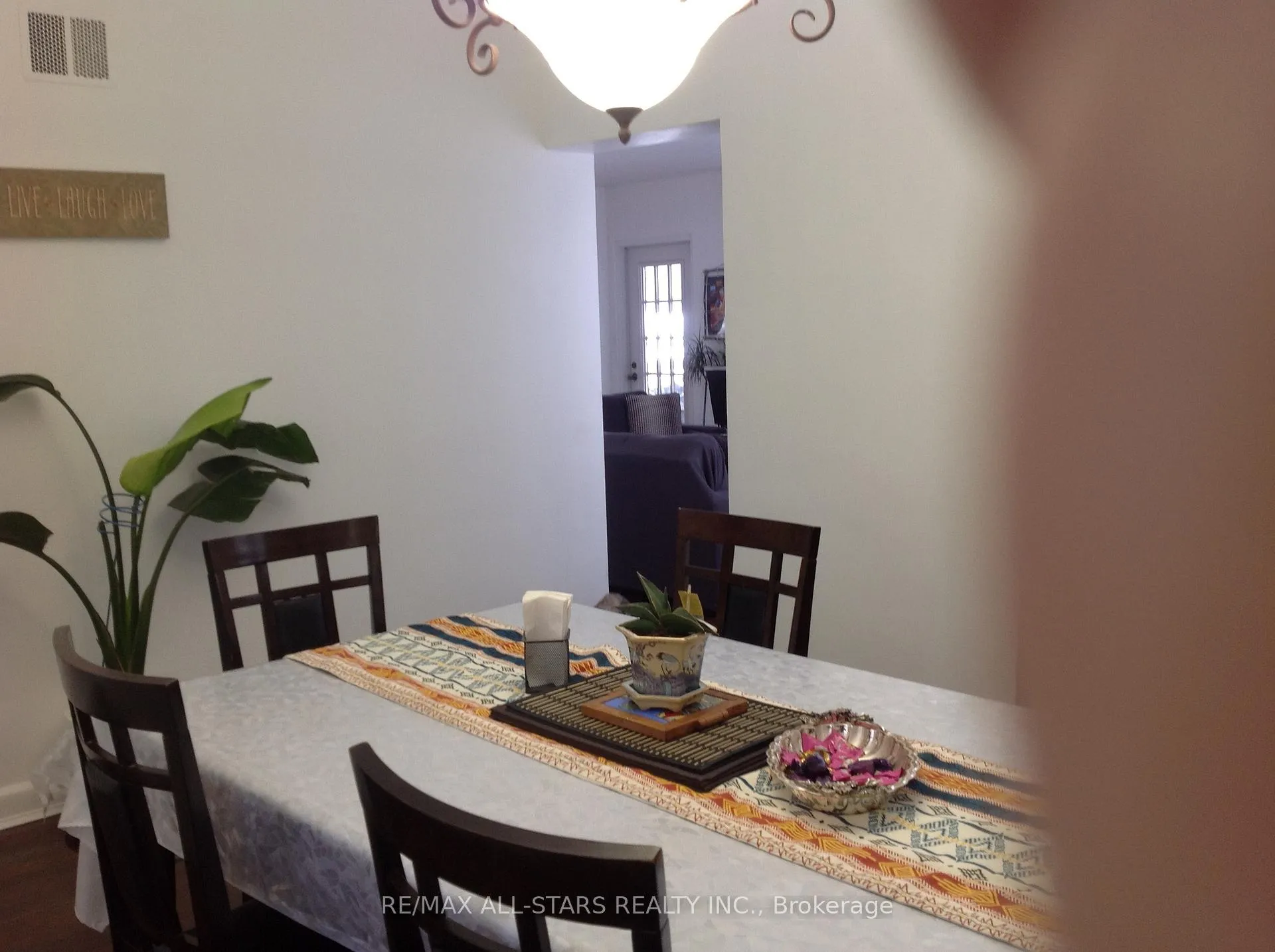 Photo 13 of 1 St James Place, Hamilton, Durand — HOMEH