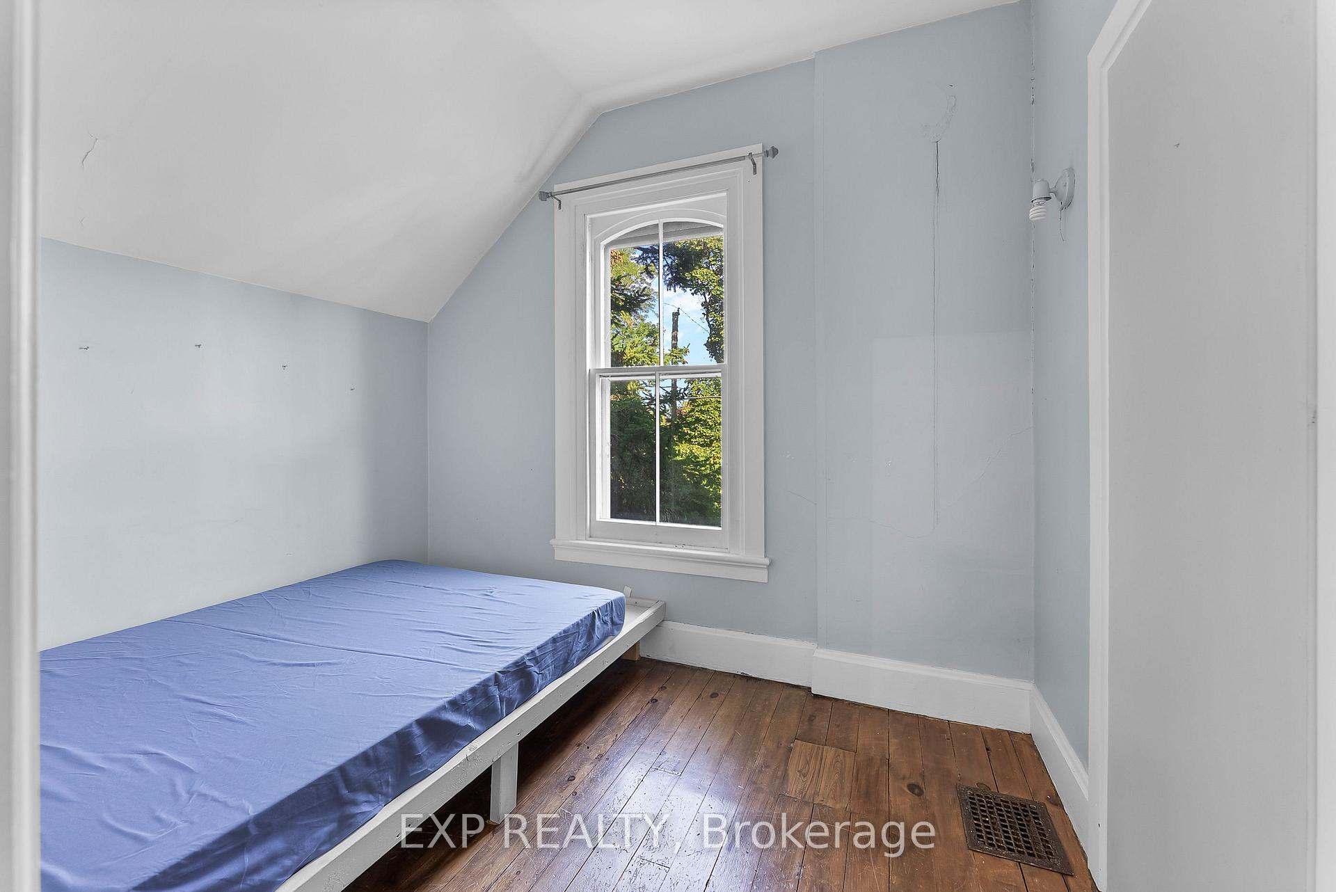 Photo 14 of 6 Henry Street, St. Catharines, Downtown — HOMEH