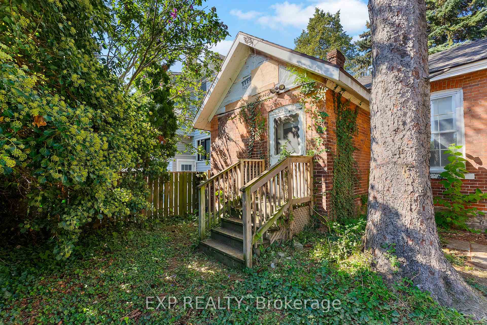 Photo 25 of 6 Henry Street, St. Catharines, Downtown — HOMEH