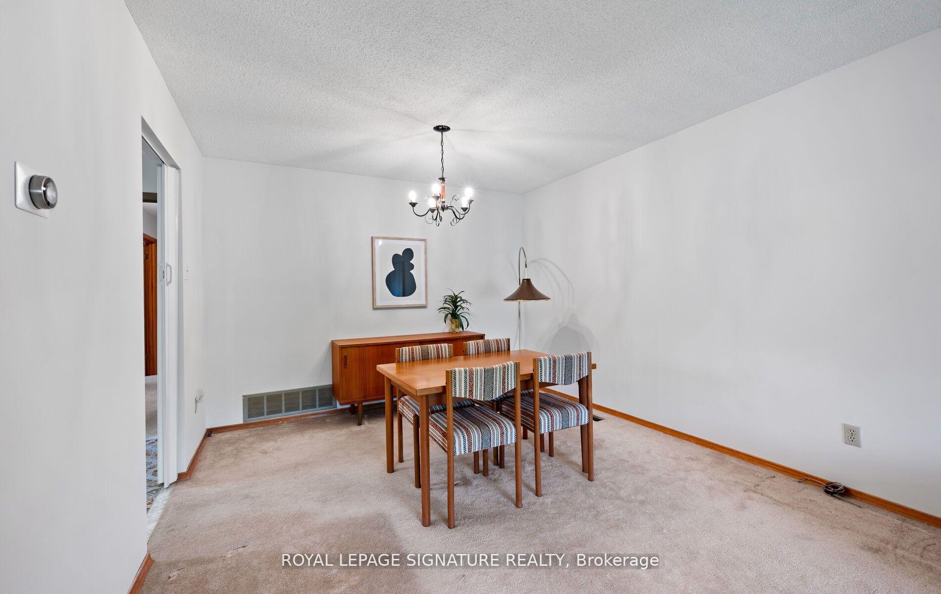 Photo 14 of 100 Madison Street, Brampton, Central Park — HOMEH