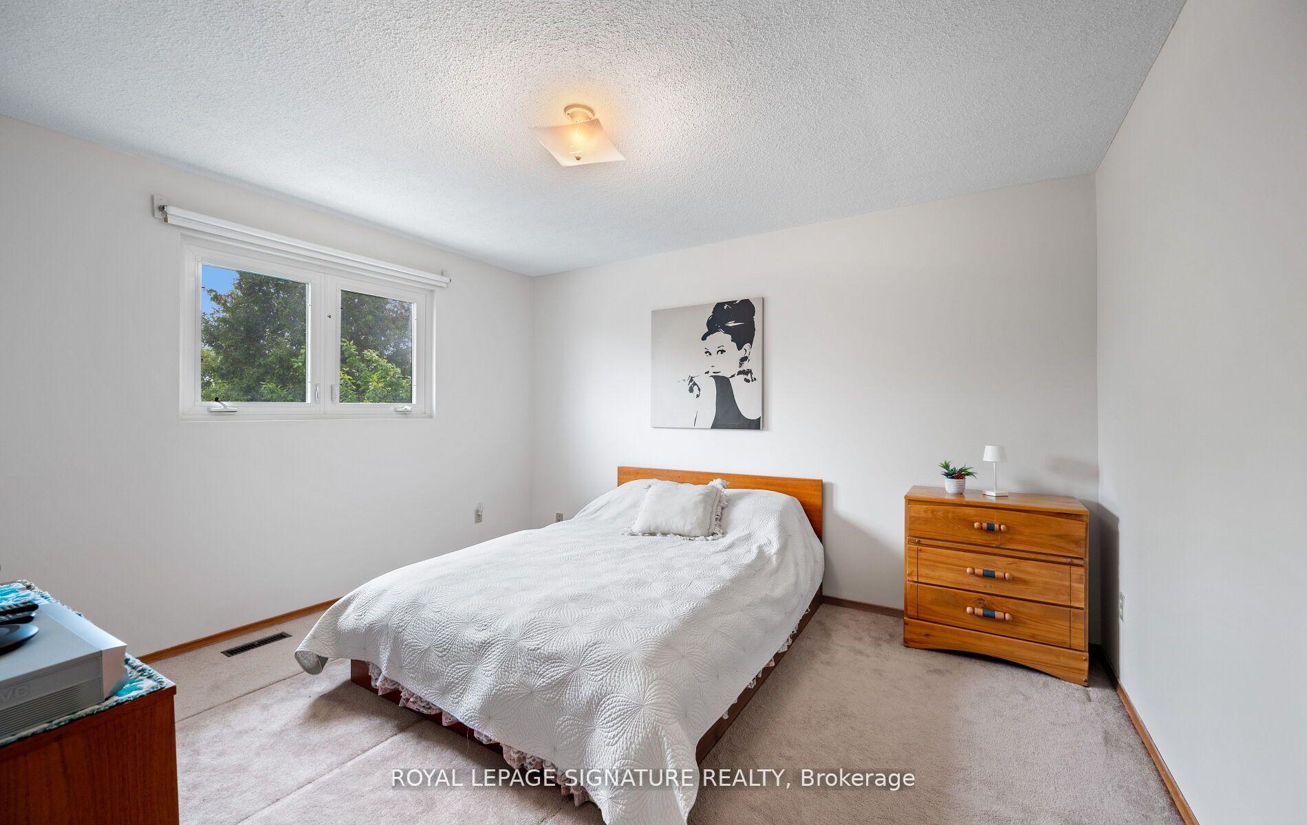 Photo 8 of 100 Madison Street, Brampton, Central Park — HOMEH