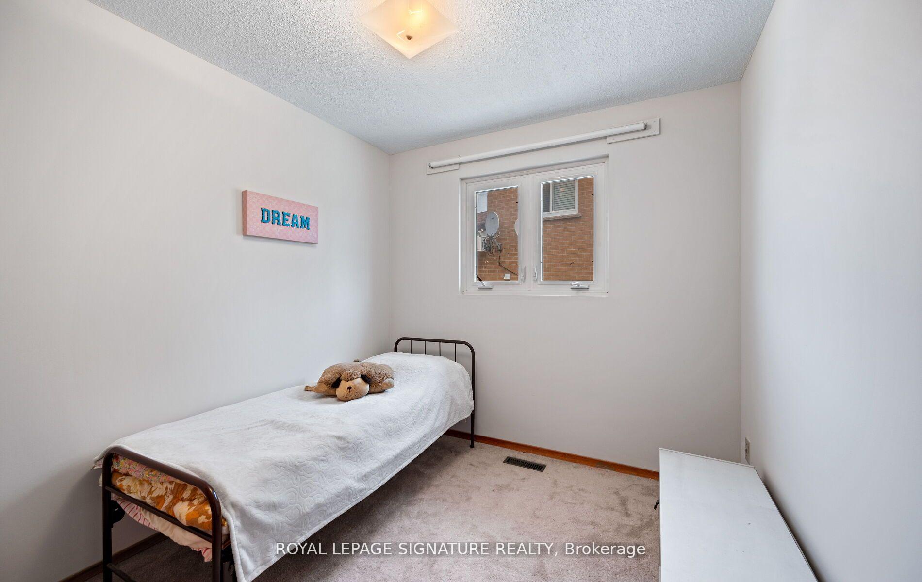 Photo 20 of 100 Madison Street, Brampton, Central Park — HOMEH