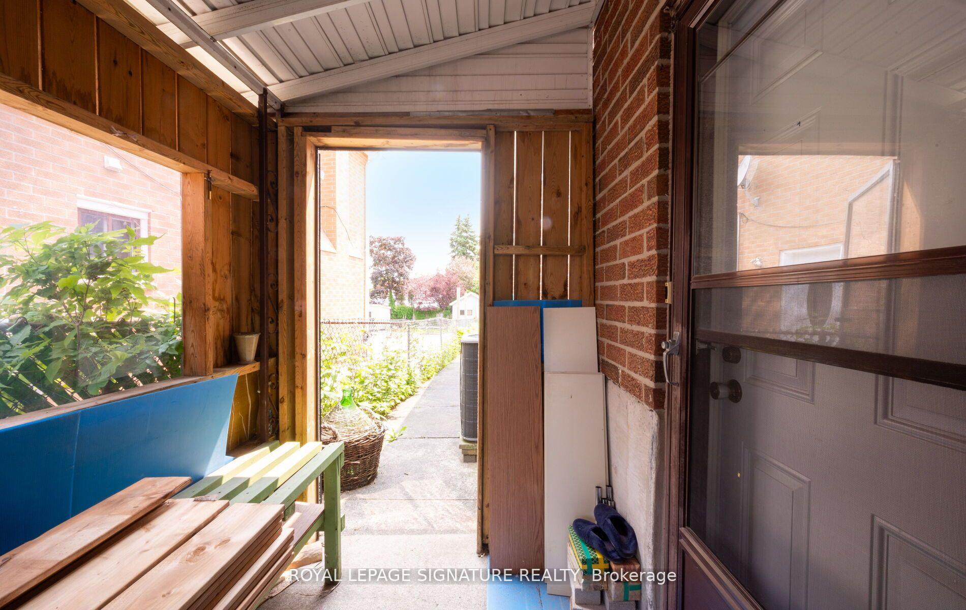 Photo 18 of 100 Madison Street, Brampton, Central Park — HOMEH
