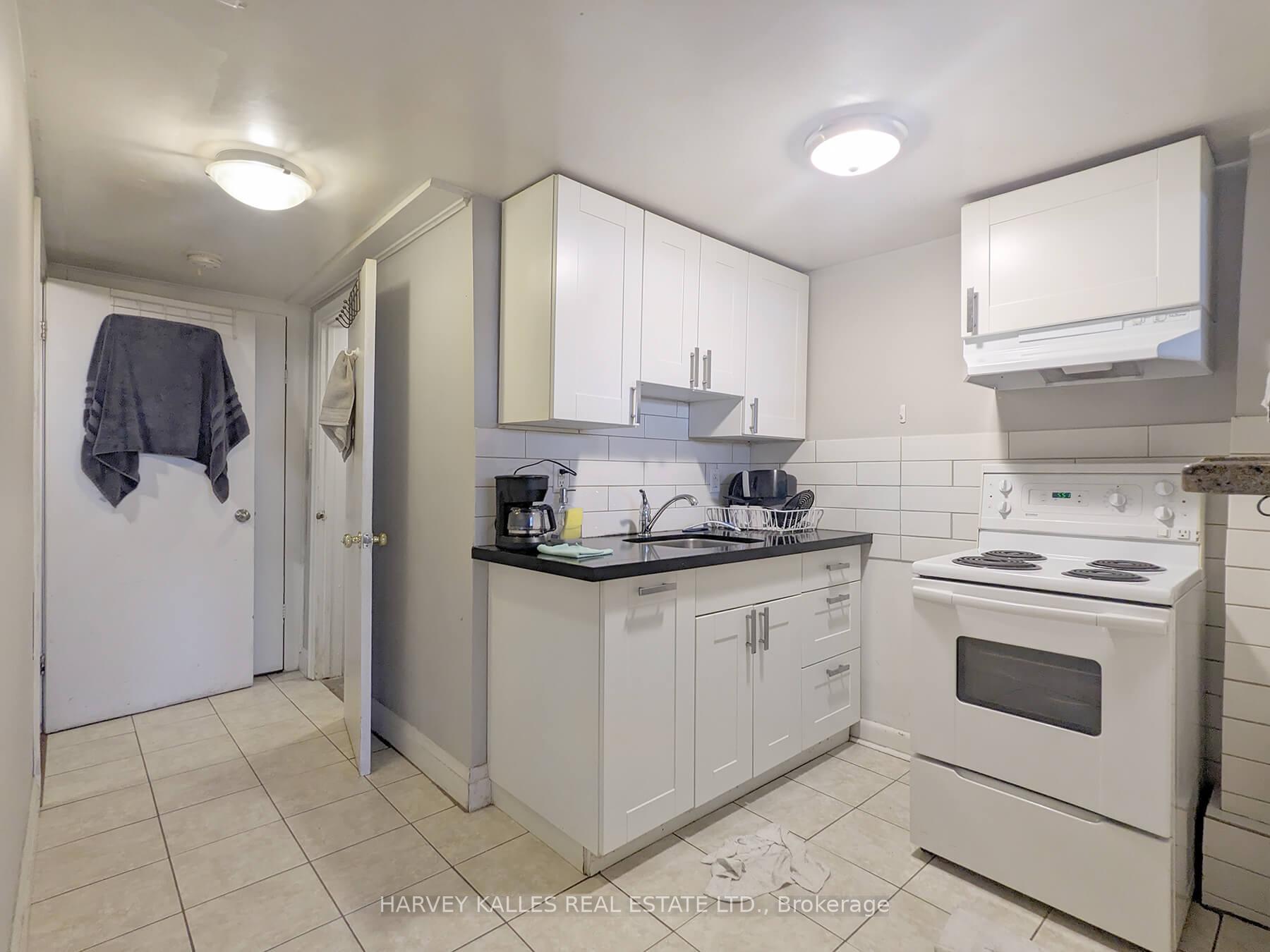 Photo 5 of Unit Lower, 242 Robina Avenue, Toronto, Oakwood Village — HOMEH