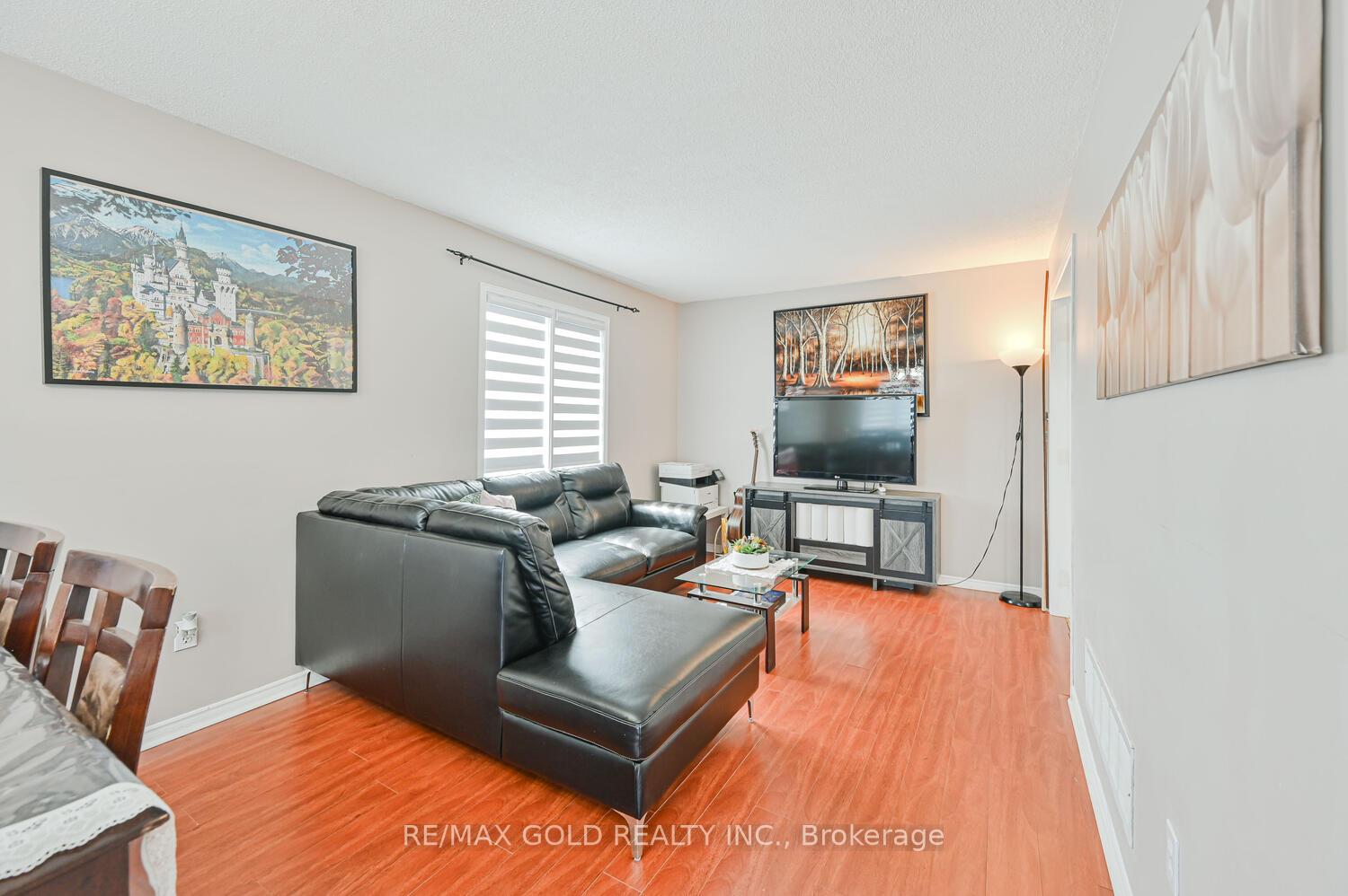 Photo 17 of 122 White Tail Crescent, Brampton, Fletcher's West — HOMEH