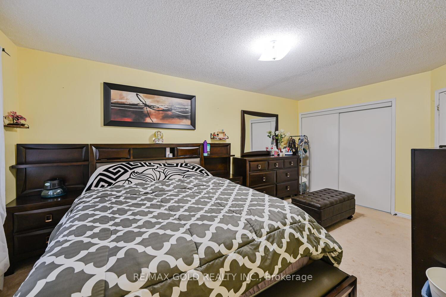 Photo 35 of 122 White Tail Crescent, Brampton, Fletcher's West — HOMEH