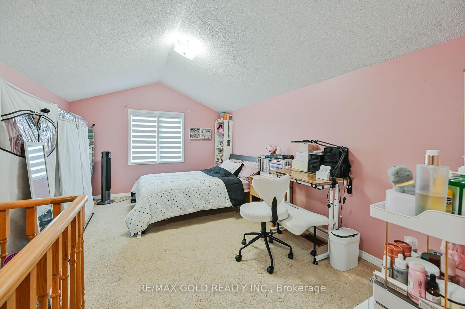 Photo 43 of 122 White Tail Crescent, Brampton, Fletcher's West — HOMEH