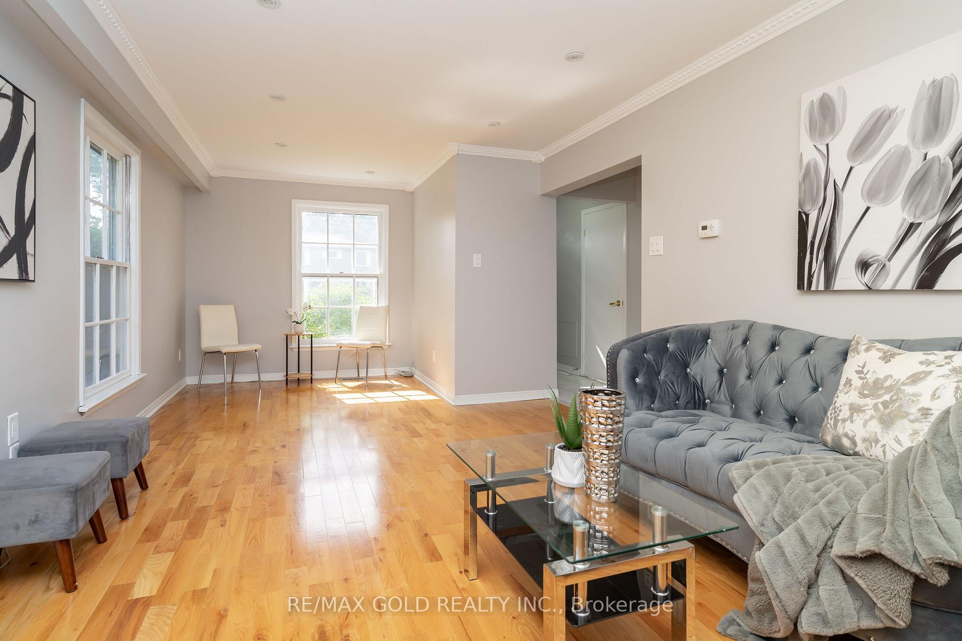 Photo 15 of 66 Danesbury Crescent, Brampton, Southgate — HOMEH