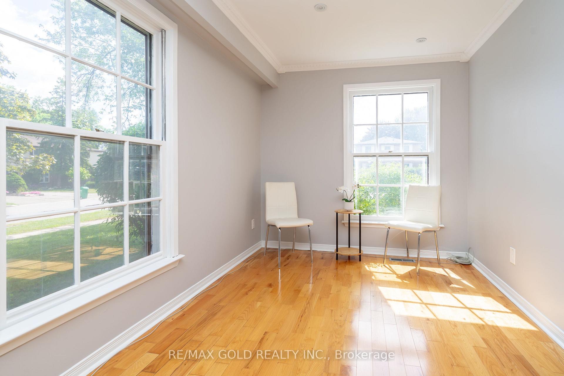 Photo 16 of 66 Danesbury Crescent, Brampton, Southgate — HOMEH