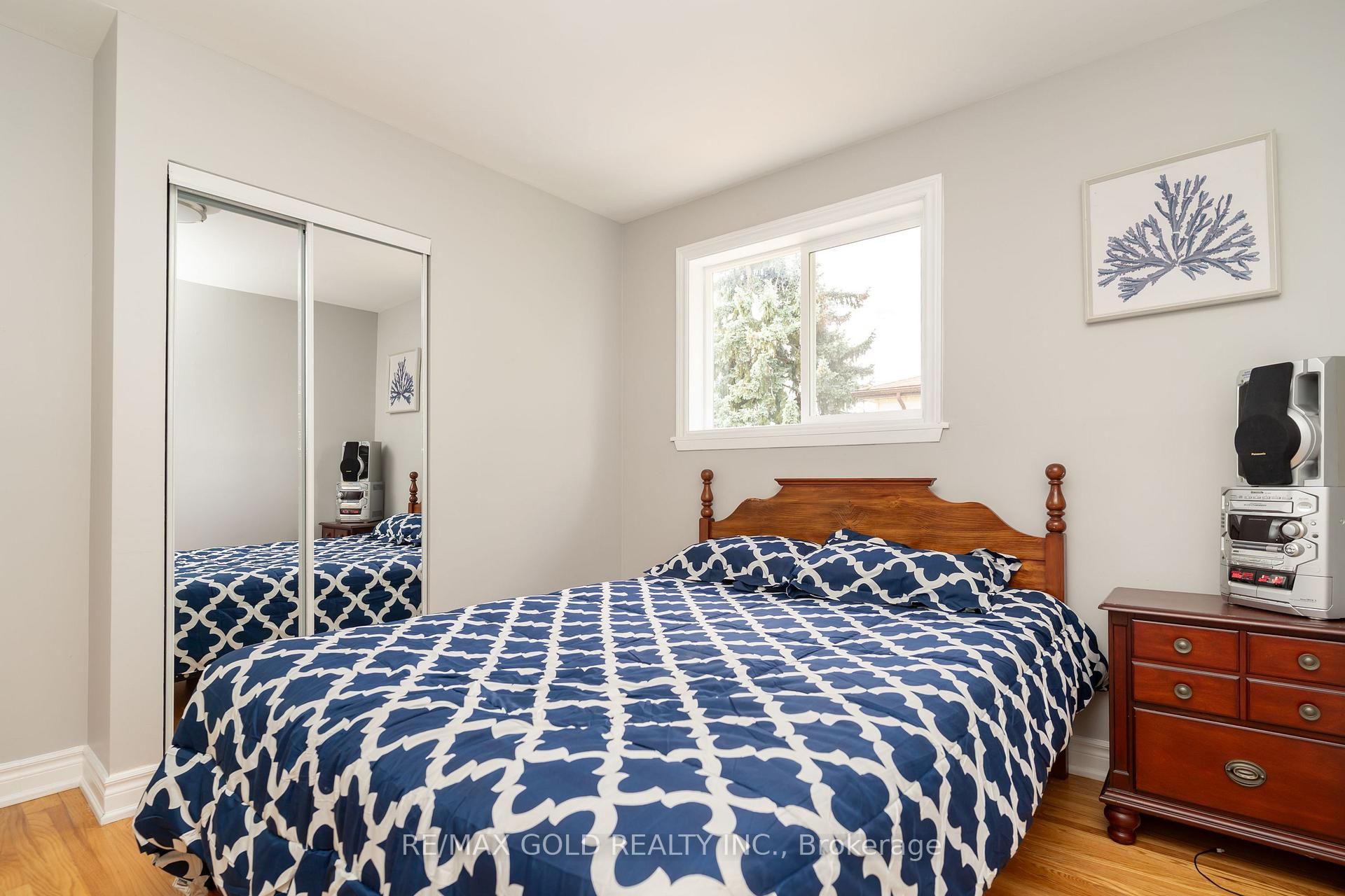 Photo 32 of 66 Danesbury Crescent, Brampton, Southgate — HOMEH