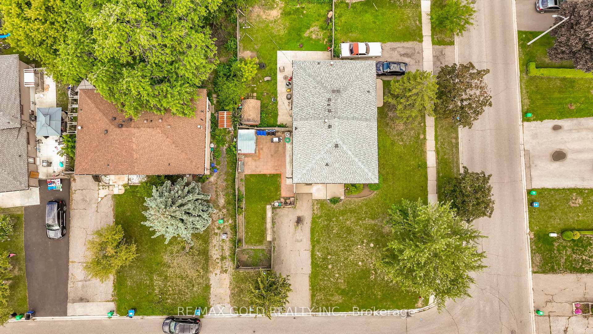 Photo 44 of 66 Danesbury Crescent, Brampton, Southgate — HOMEH