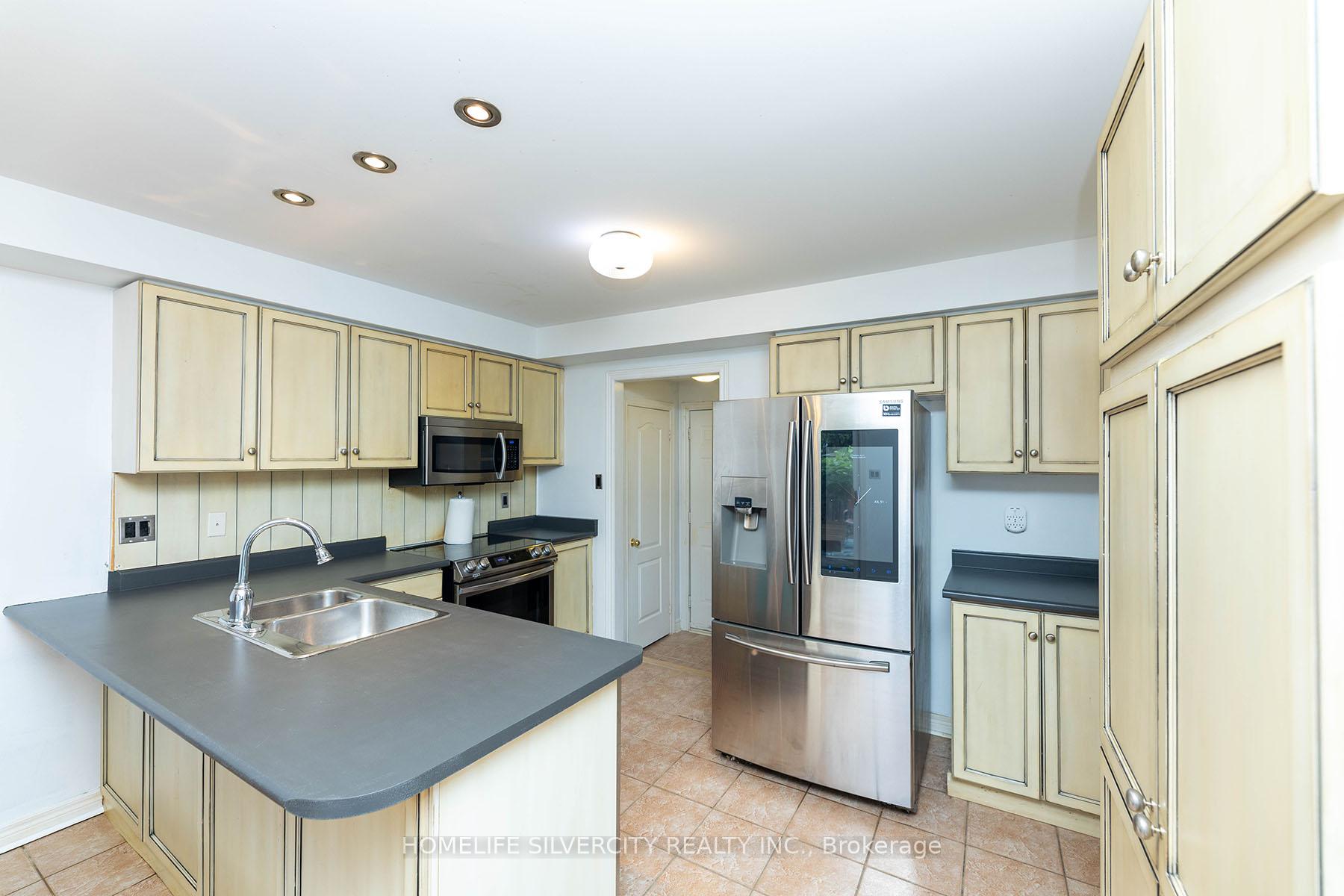 Photo 15 of 182 Tierra Avenue, Vaughan, Vellore Village — HOMEH