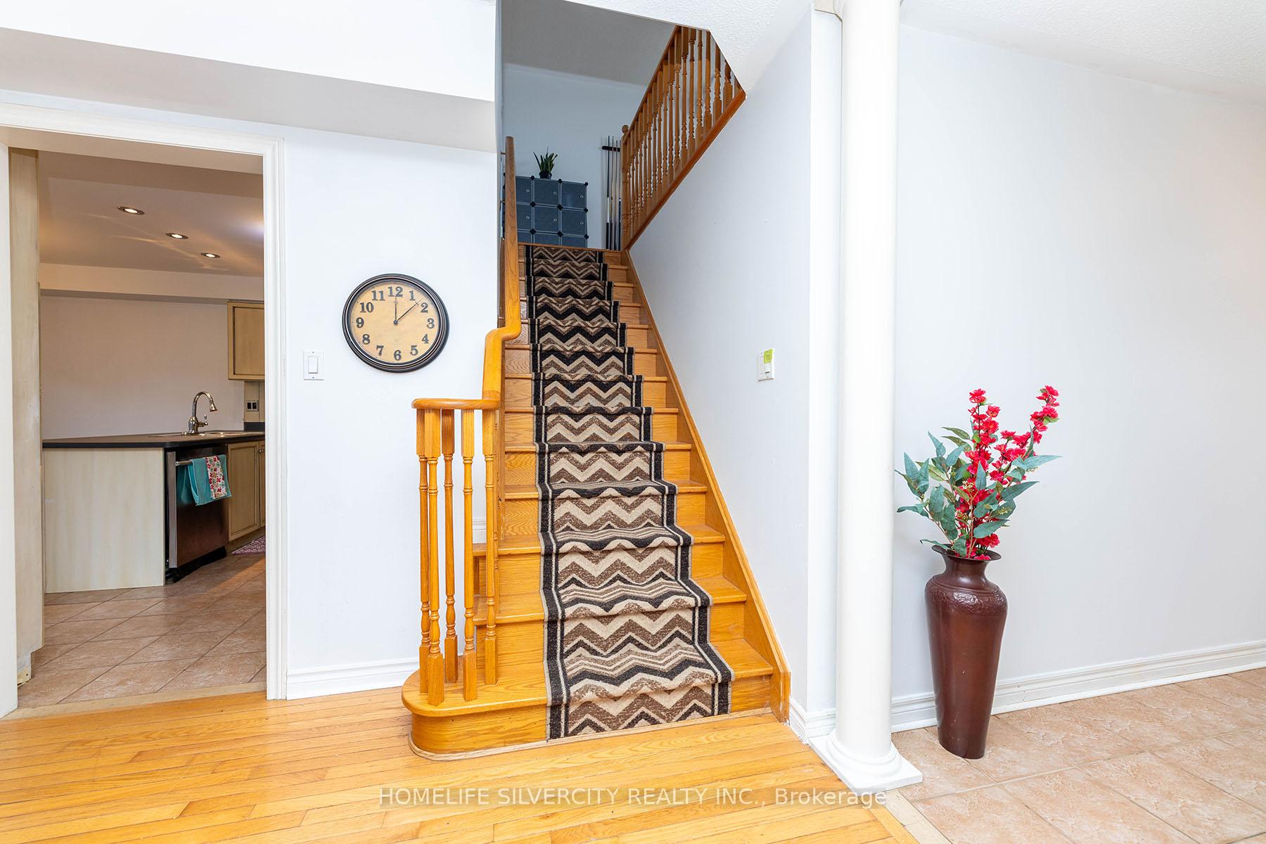 Photo 13 of 182 Tierra Avenue, Vaughan, Vellore Village — HOMEH