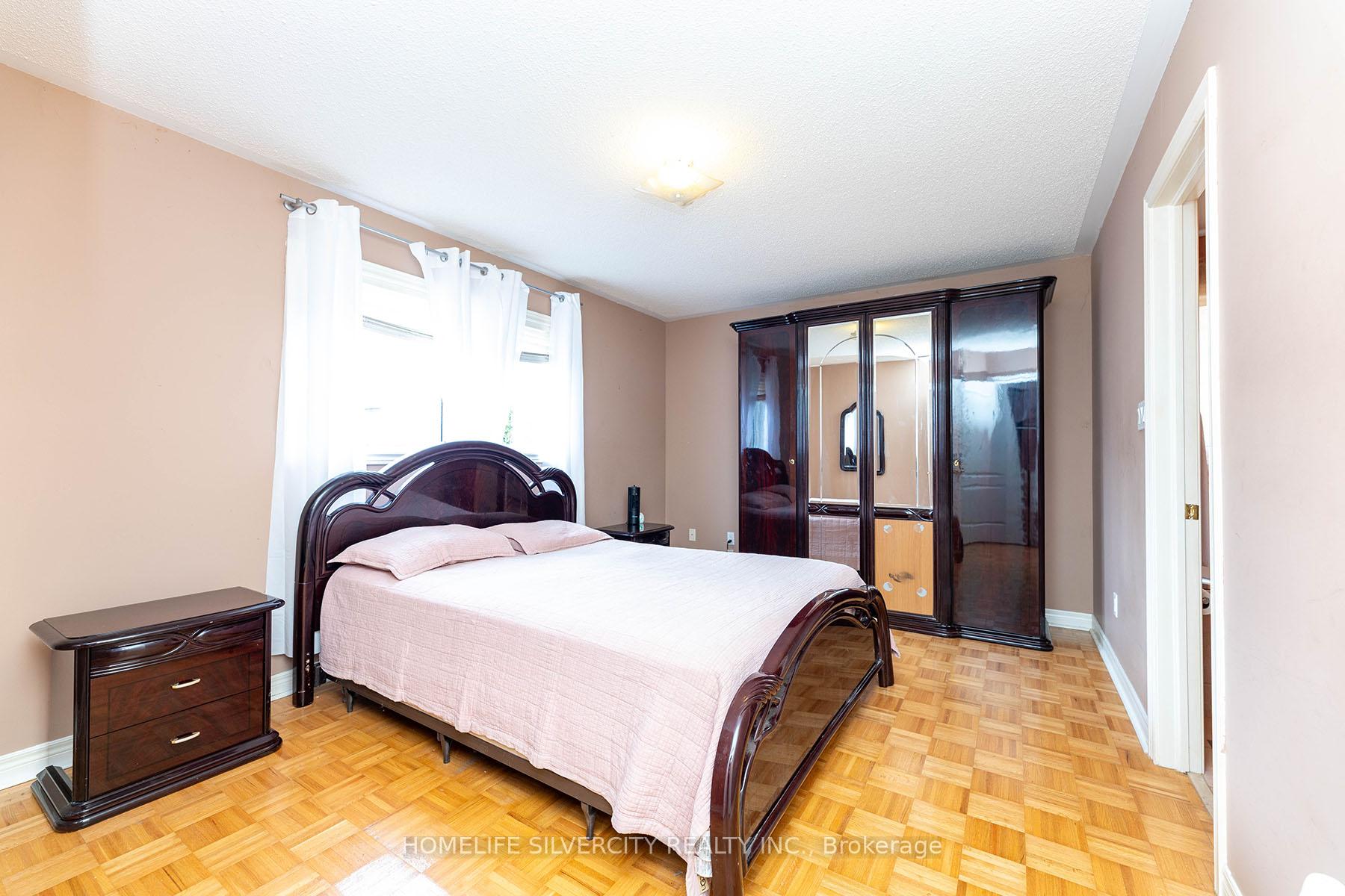 Photo 21 of 182 Tierra Avenue, Vaughan, Vellore Village — HOMEH