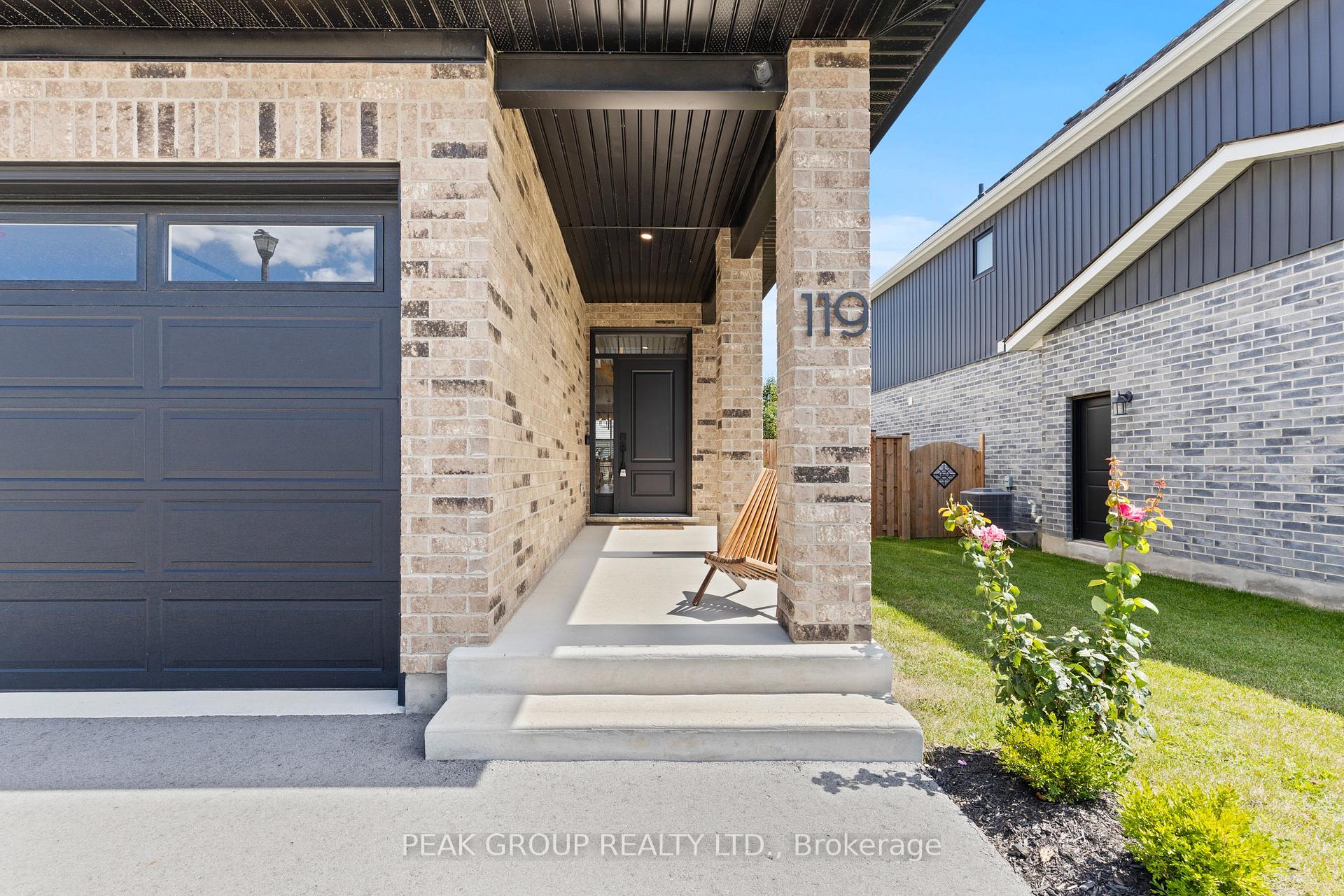 Photo 11 of 119 Susan Drive, Pelham, Fonthill — HOMEH