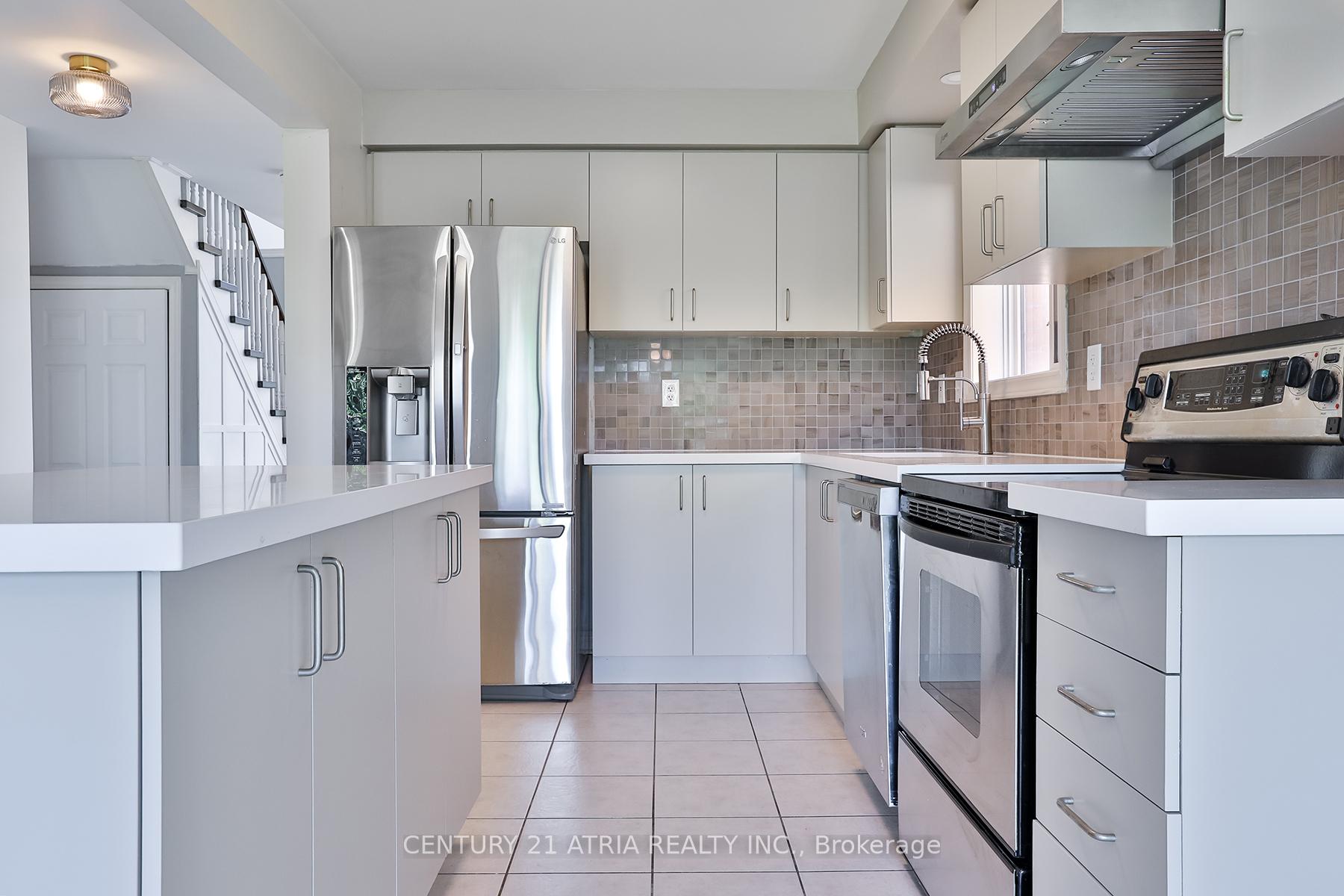 Photo 6 of 68 Sunburst Crescent, Markham, Greensborough — HOMEH