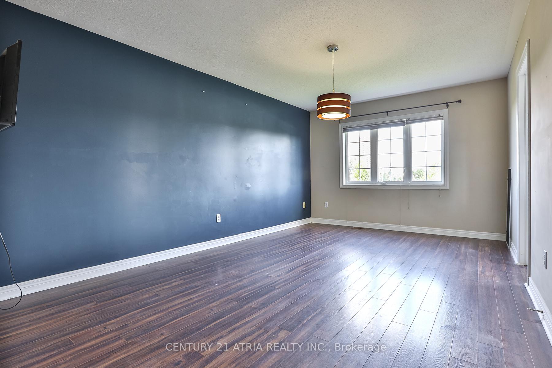 Photo 14 of 68 Sunburst Crescent, Markham, Greensborough — HOMEH