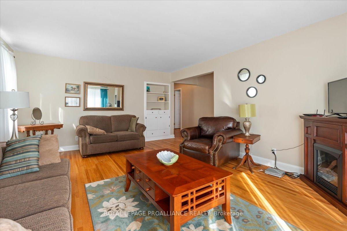 Photo 11 of 356 Dufferin Avenue, Belleville, Belleville Ward — HOMEH