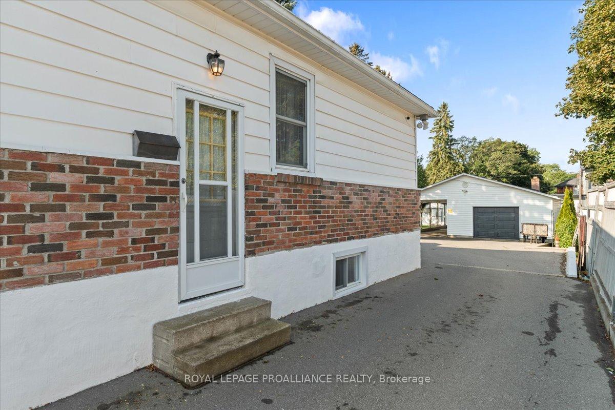 Photo 27 of 356 Dufferin Avenue, Belleville, Belleville Ward — HOMEH