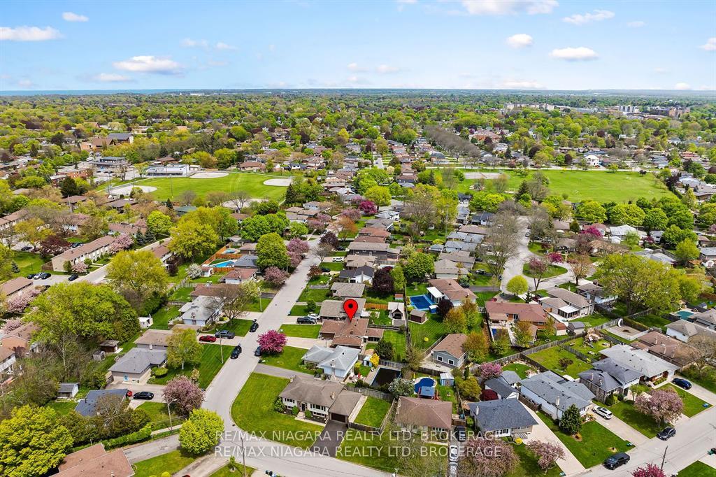 Photo 27 of 36 Bendingroad Crescent, St. Catharines, Lakeport — HOMEH
