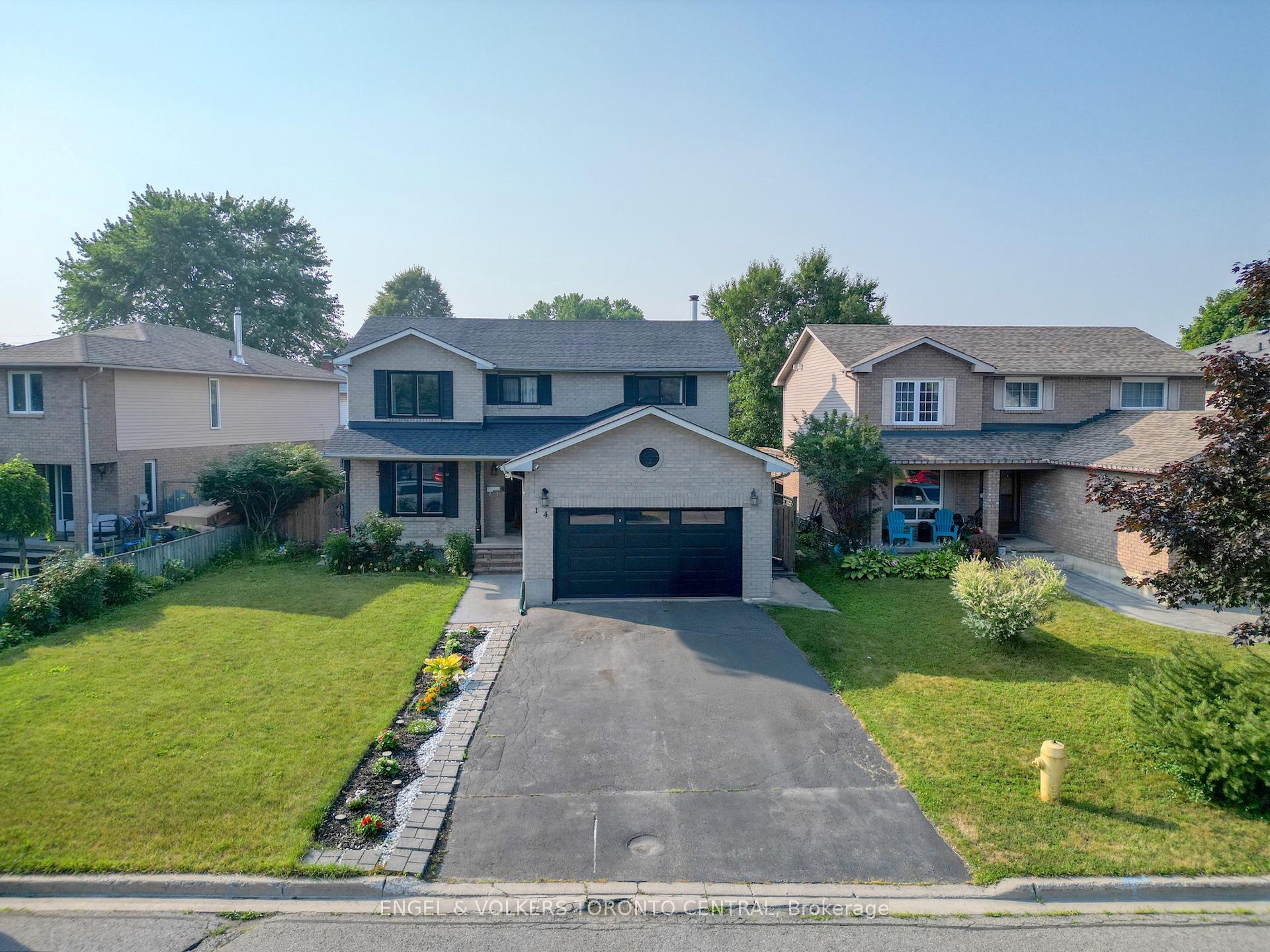 Front of 14 Soper Creek Drive
