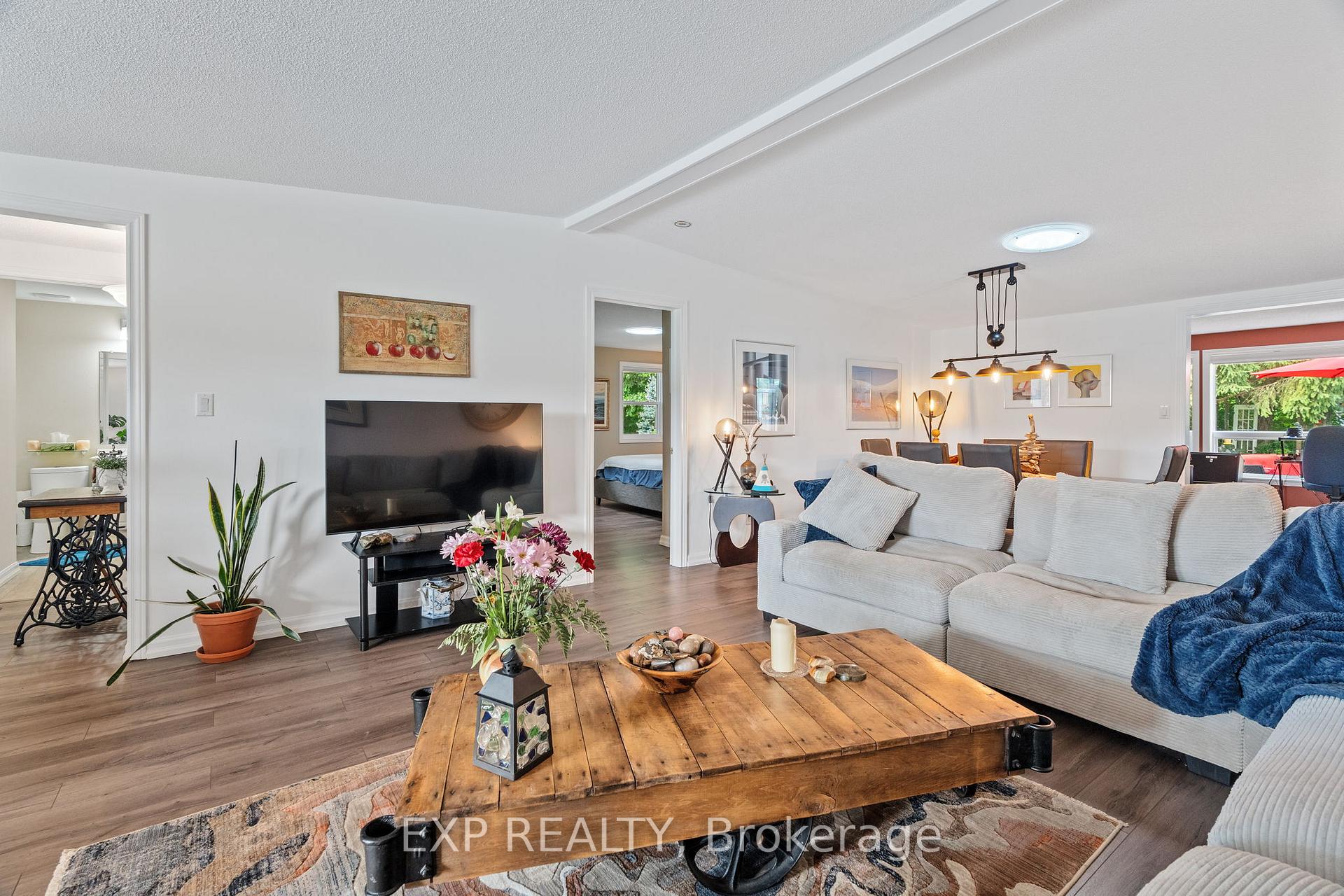 Photo 4 of 362 Shannon Boulevard, South Huron, Stephen — HOMEH