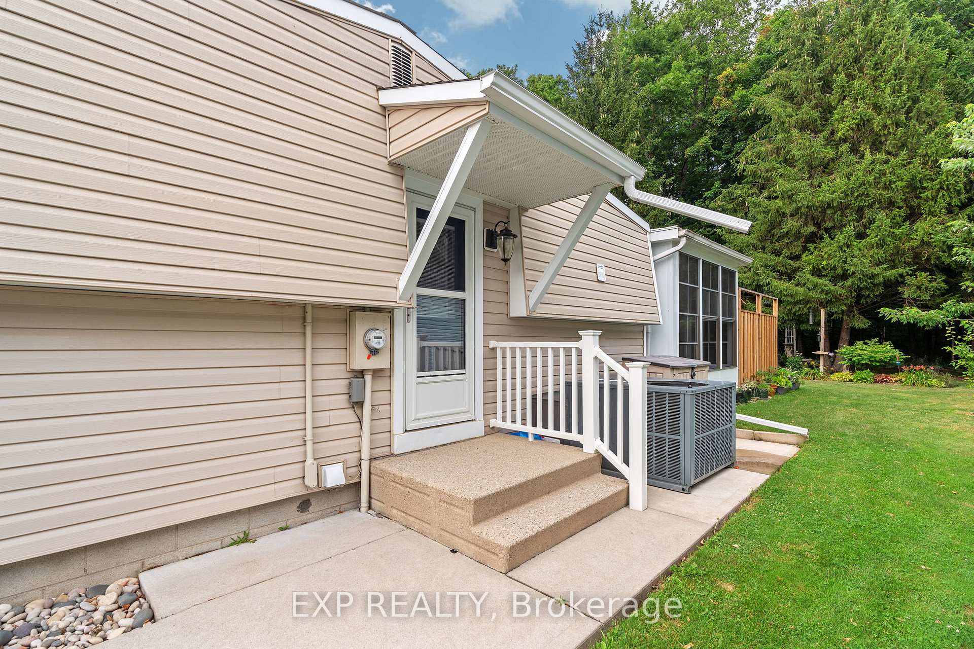 Photo 23 of 362 Shannon Boulevard, South Huron, Stephen — HOMEH
