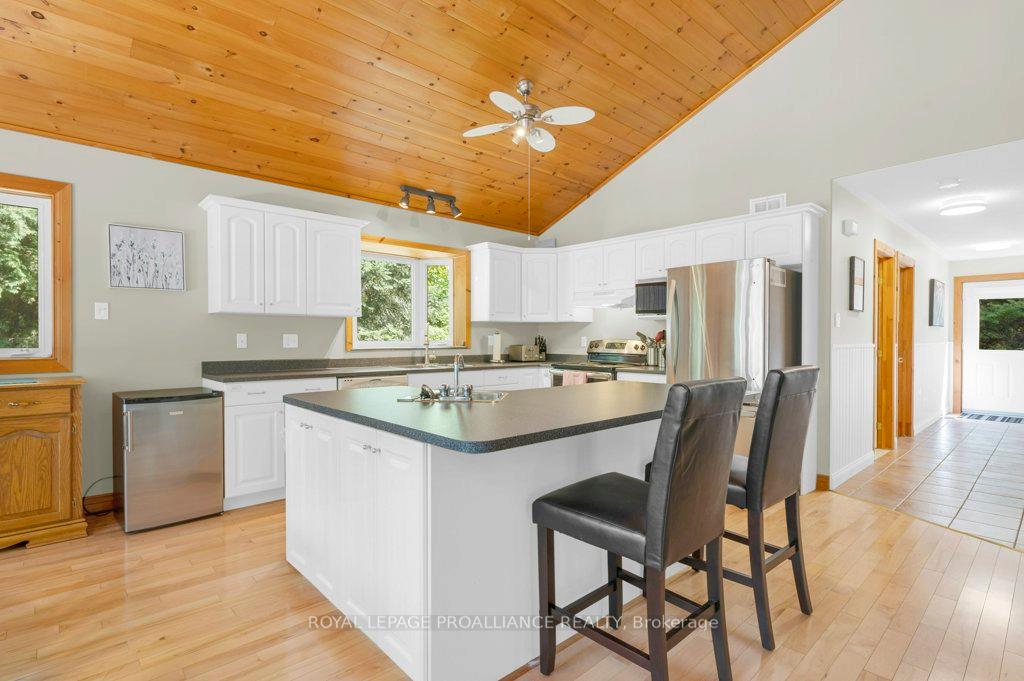 Photo 6 of 357 Clear Lake Lane 11, Tay Valley, Bathurst/Burgess & Sherbrooke (South Sherbrooke) Twp — HOMEH
