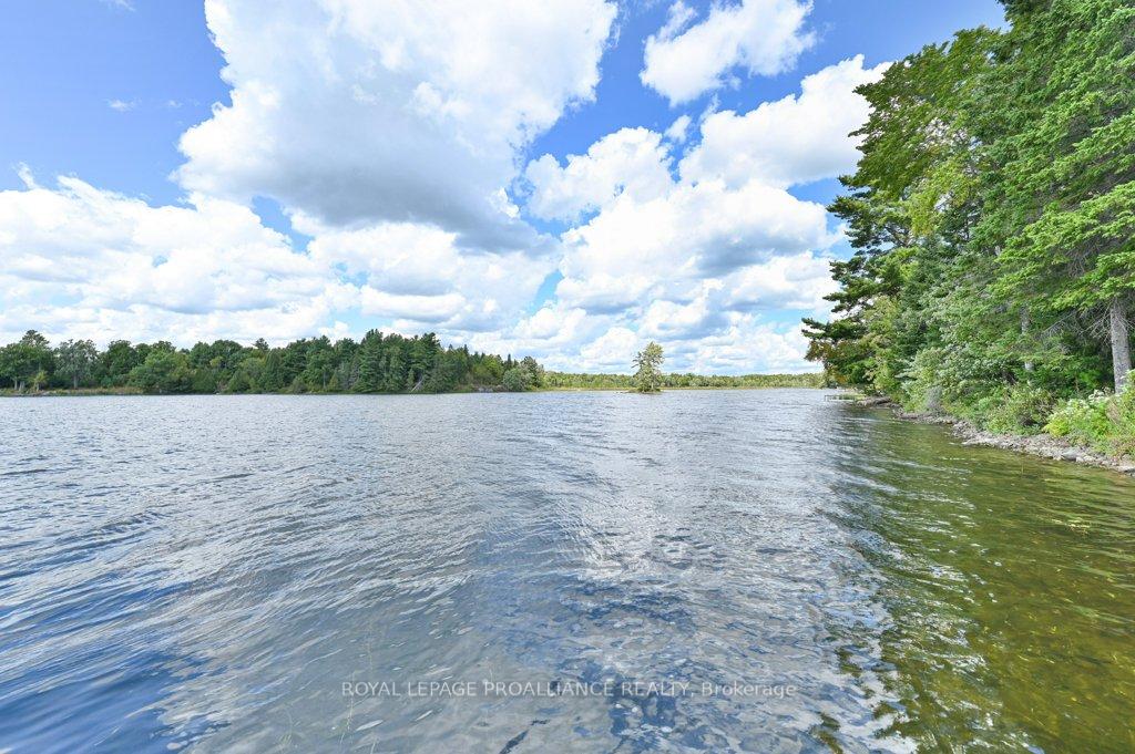 Photo 35 of 357 Clear Lake Lane 11, Tay Valley, Bathurst/Burgess & Sherbrooke (South Sherbrooke) Twp — HOMEH