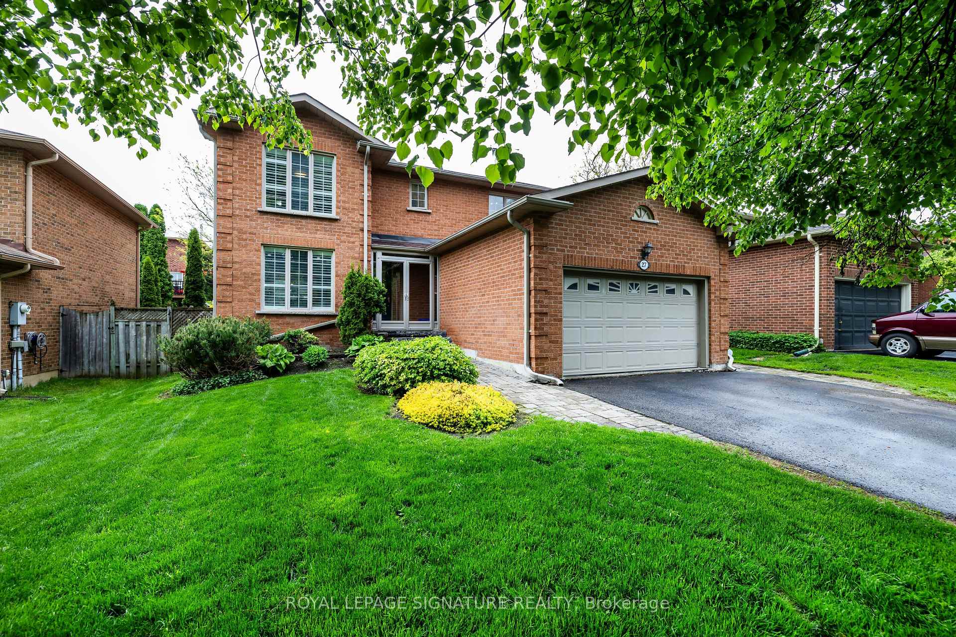 Photo 23 of 27 Twelve Oaks Drive, Aurora, Aurora Village — HOMEH