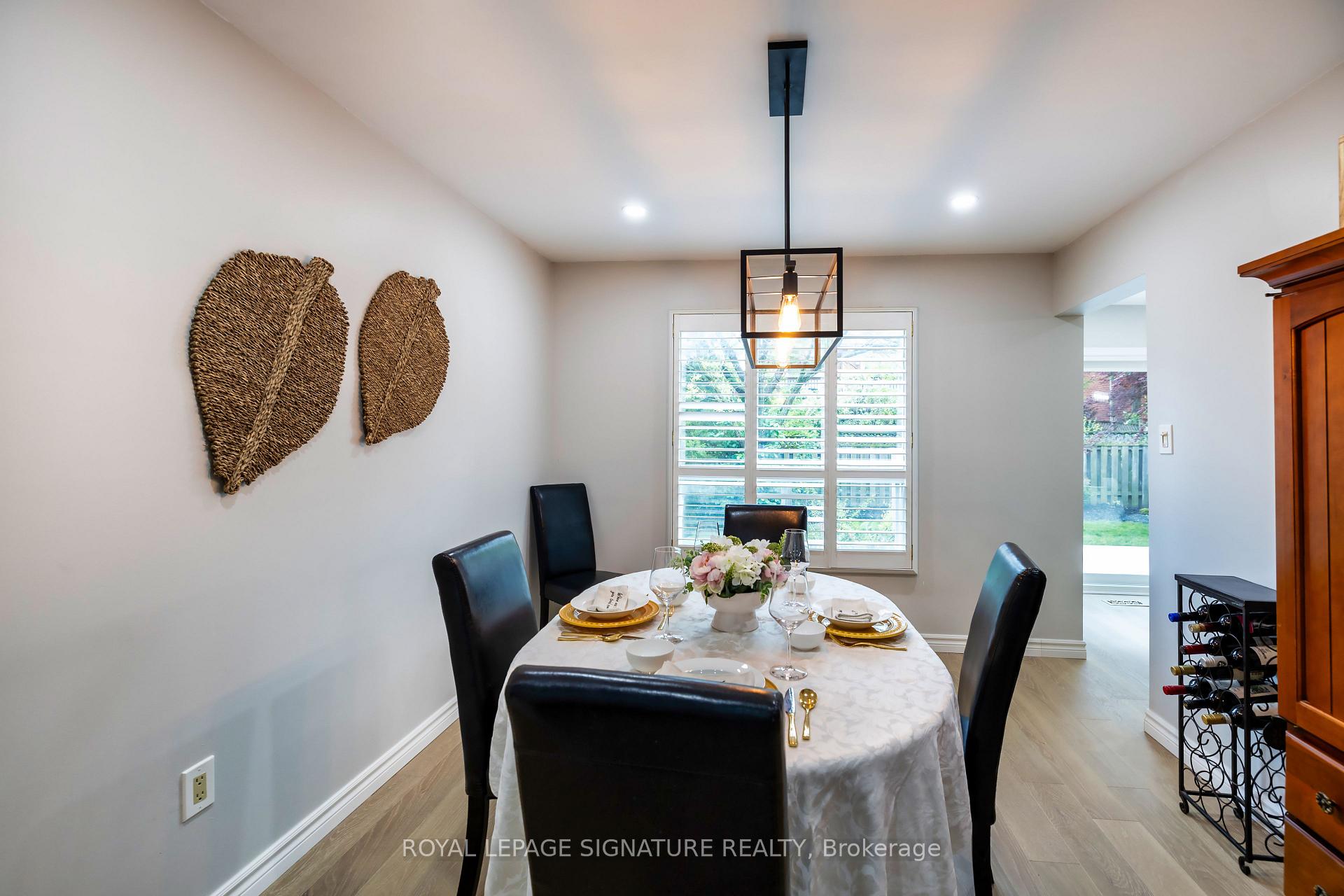 Photo 26 of 27 Twelve Oaks Drive, Aurora, Aurora Village — HOMEH