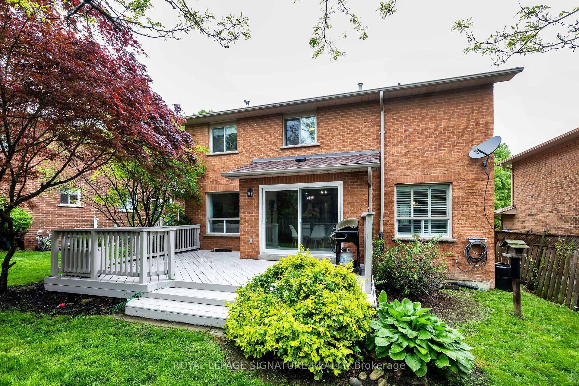 Photo 18 of 27 Twelve Oaks Drive, Aurora, Aurora Village — HOMEH