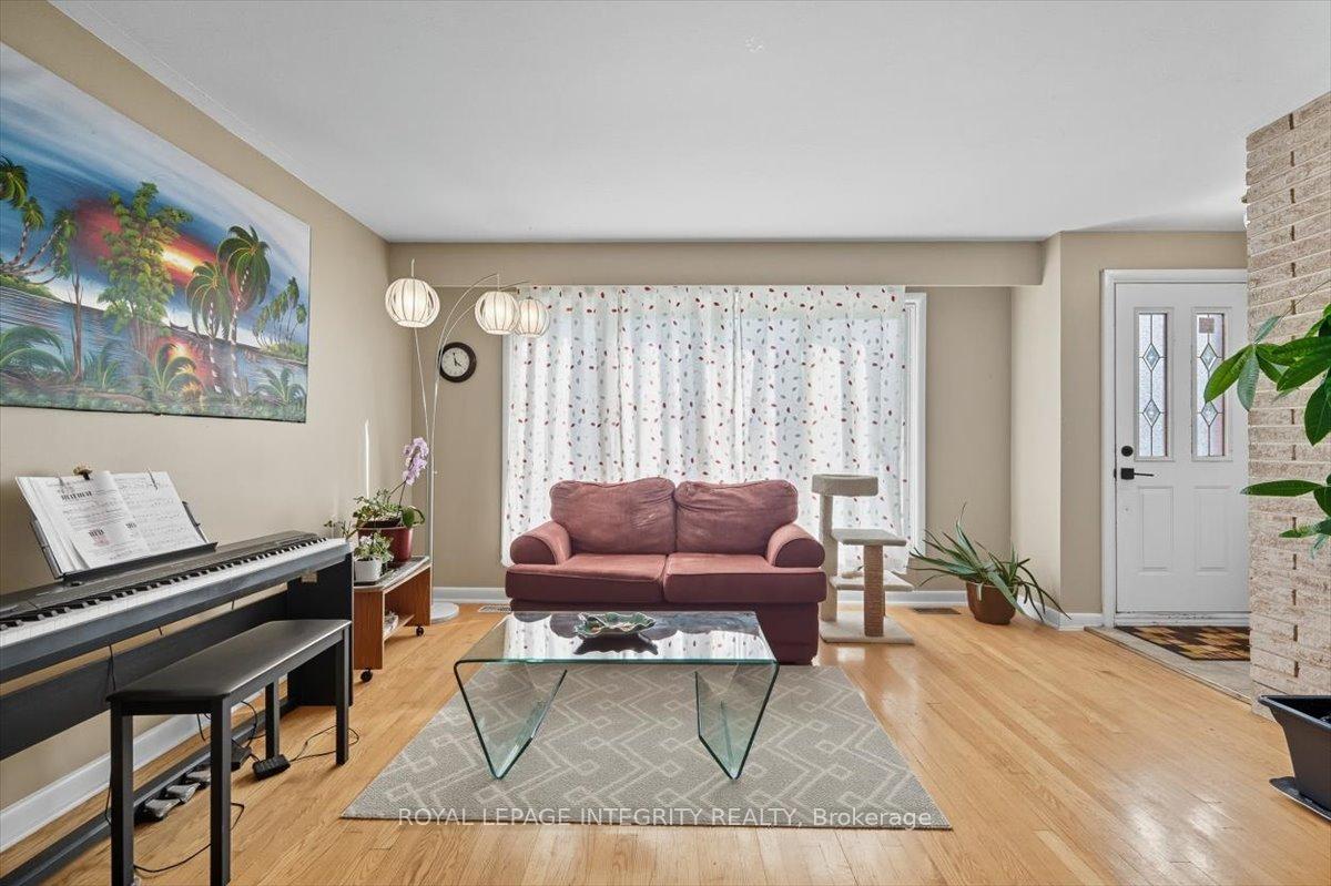 Photo 7 of 1293 Maitland Avenue, Ottawa, Copeland Park — HOMEH