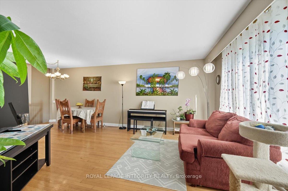 Photo 5 of 1293 Maitland Avenue, Ottawa, Copeland Park — HOMEH