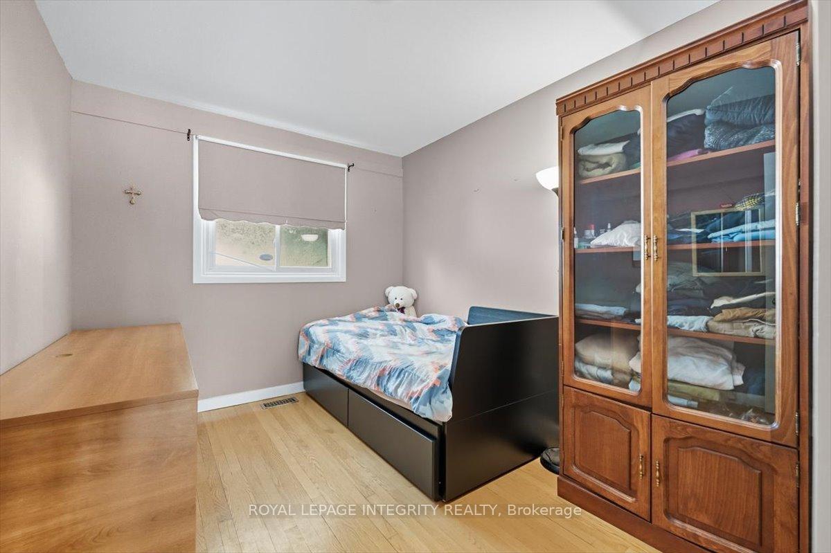 Photo 14 of 1293 Maitland Avenue, Ottawa, Copeland Park — HOMEH