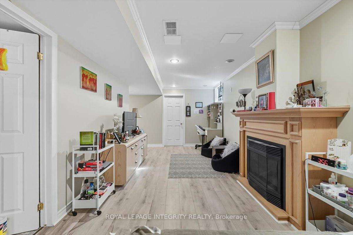 Photo 24 of 1293 Maitland Avenue, Ottawa, Copeland Park — HOMEH