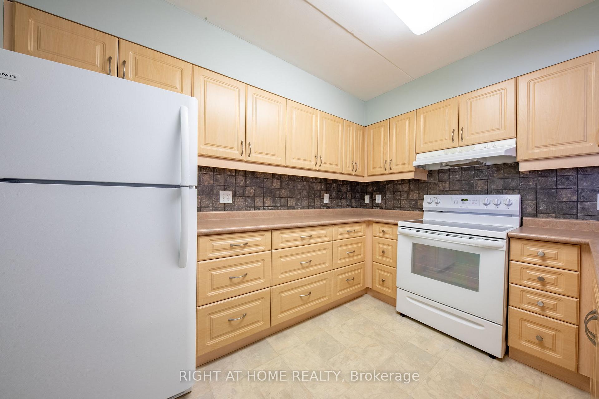 Photo 35 of Unit 208, 333 Lafontaine Road W, Tiny, Rural Tiny — HOMEH