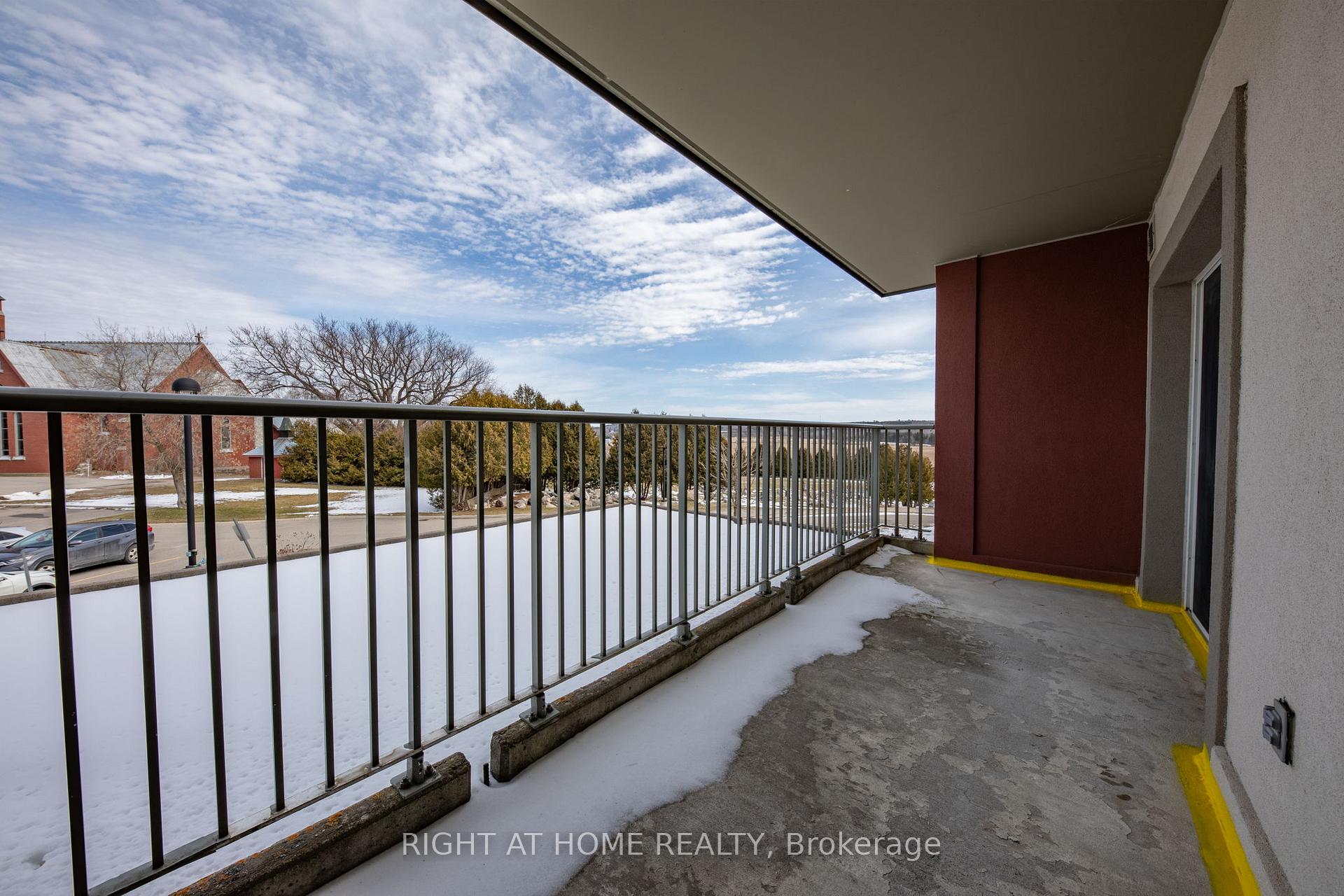 Photo 13 of Unit 208, 333 Lafontaine Road W, Tiny, Rural Tiny — HOMEH