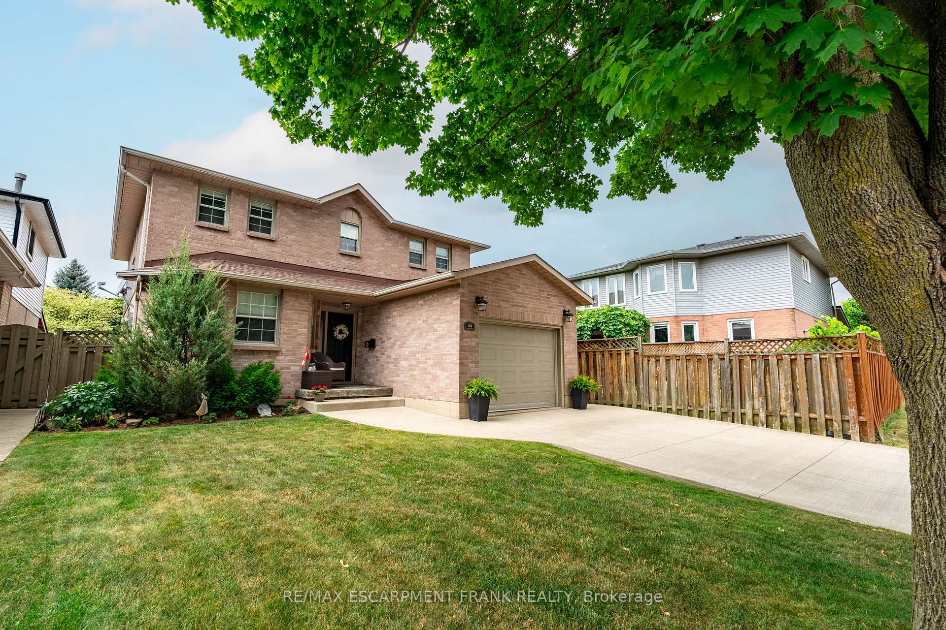 Photo 2 of 168 Sirente Drive, Hamilton, Crerar — HOMEH