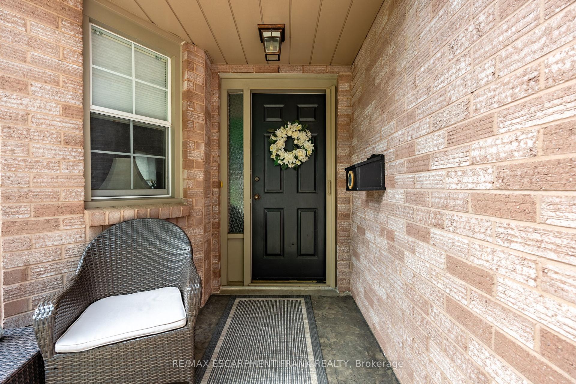 Photo 5 of 168 Sirente Drive, Hamilton, Crerar — HOMEH
