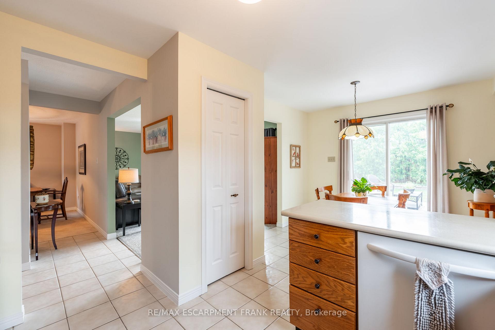 Photo 37 of 168 Sirente Drive, Hamilton, Crerar — HOMEH