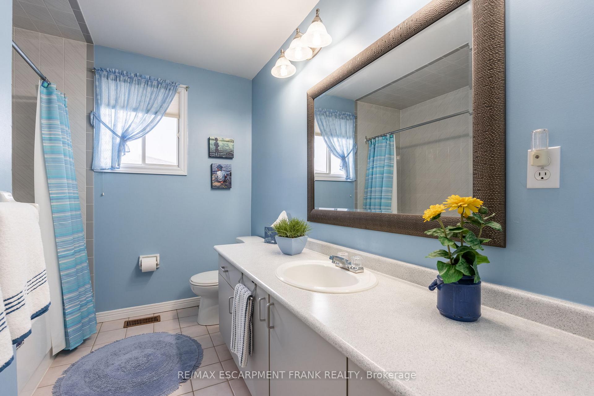 Photo 6 of 168 Sirente Drive, Hamilton, Crerar — HOMEH