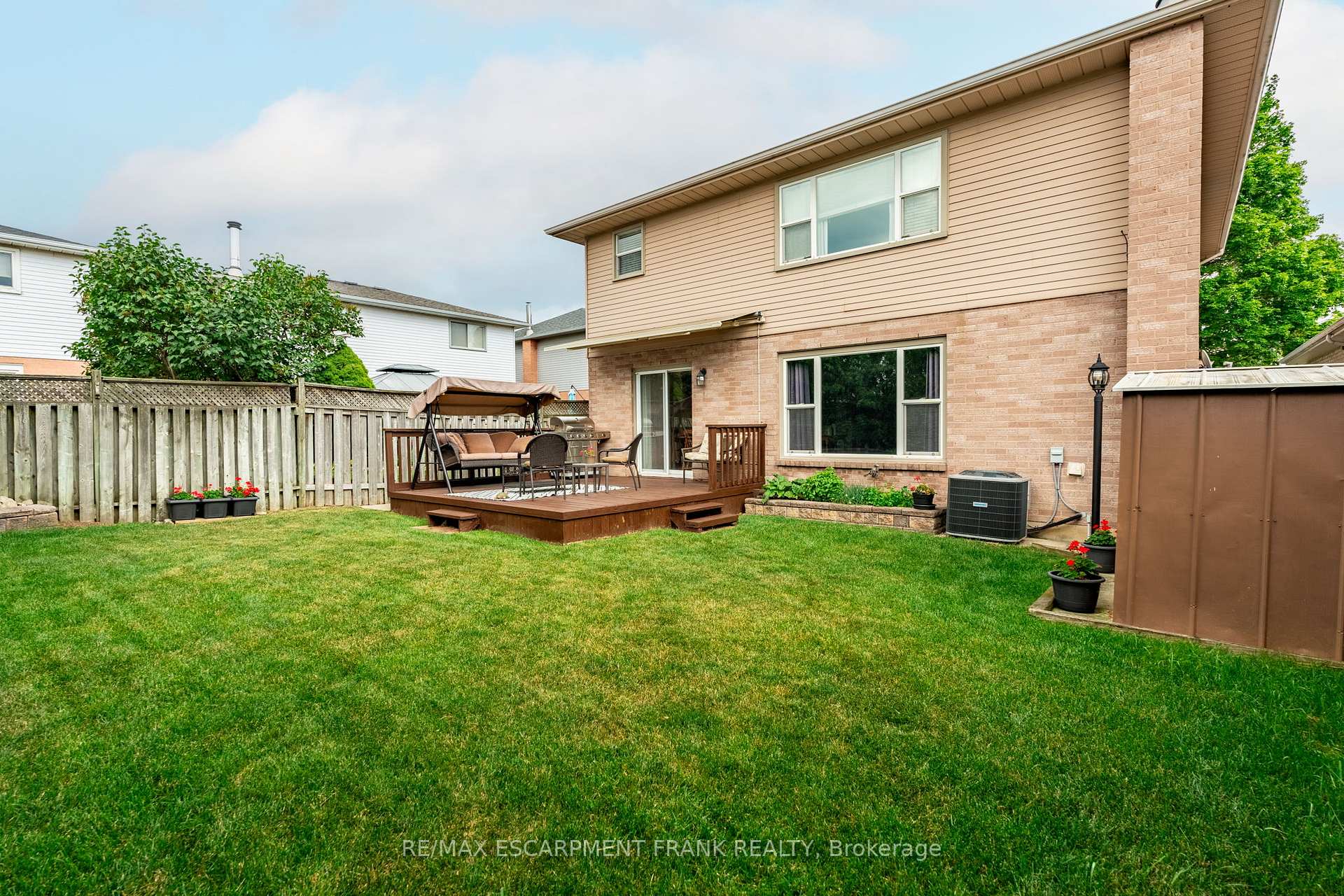 Photo 33 of 168 Sirente Drive, Hamilton, Crerar — HOMEH