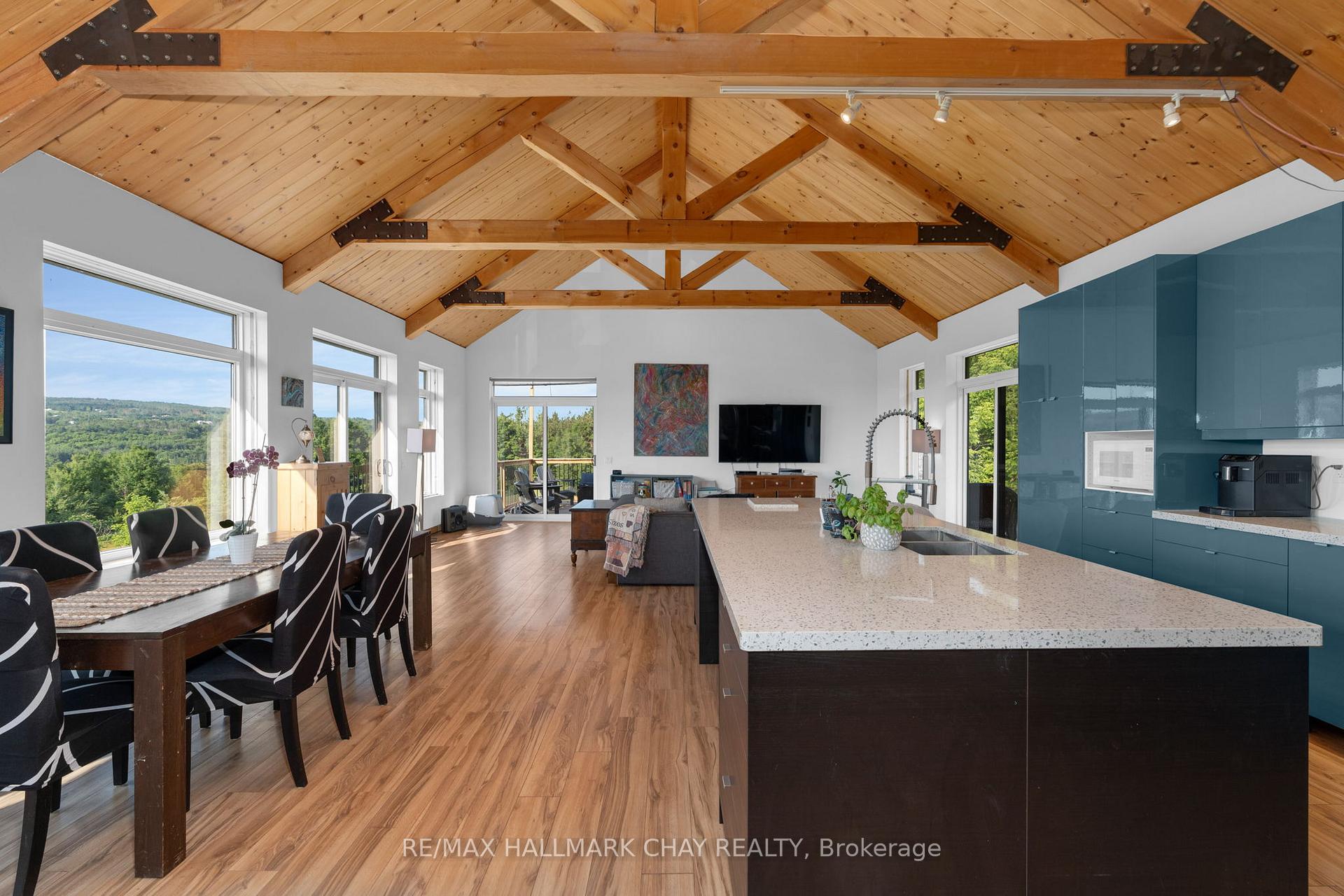 Photo 6 of 7724 County Road 9, Clearview, Creemore — HOMEH
