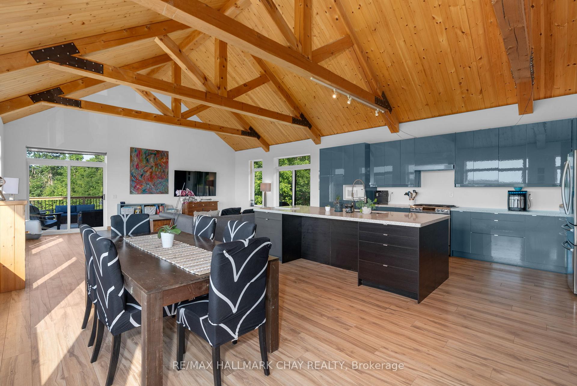 Photo 2 of 7724 County Road 9, Clearview, Creemore — HOMEH