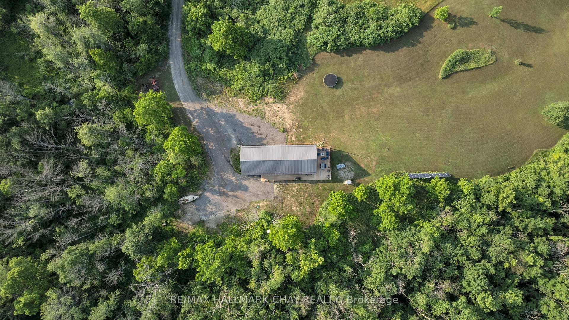Photo 33 of 7724 County Road 9, Clearview, Creemore — HOMEH