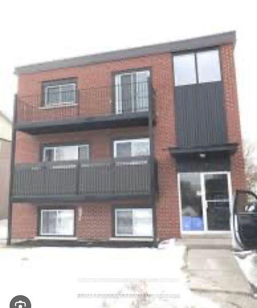 Photo 1 of Unit 2, 14 Frank Street, Clarington, Bowmanville — HOMEH