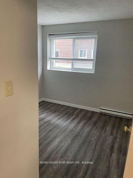 Photo 3 of Unit 2, 14 Frank Street, Clarington, Bowmanville — HOMEH