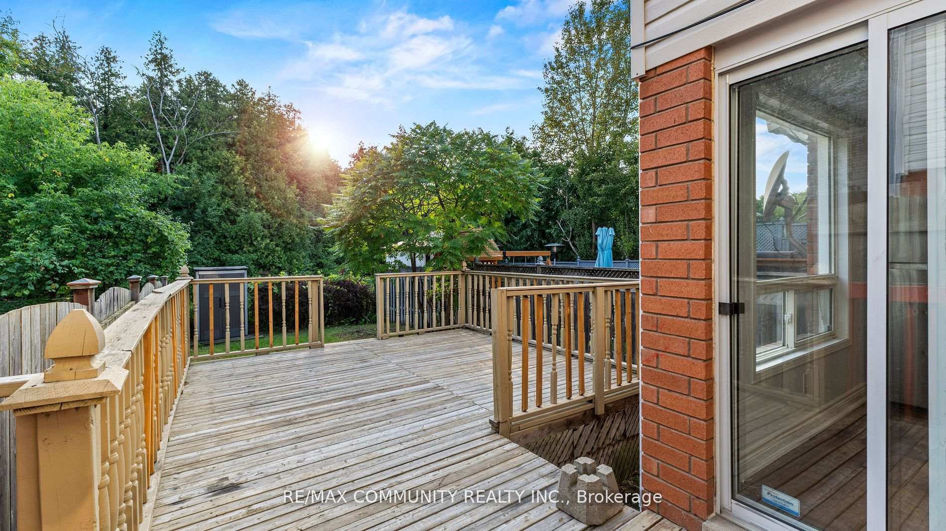 Photo 4 of 1772 Woodgate Trail, Oshawa, Samac — HOMEH